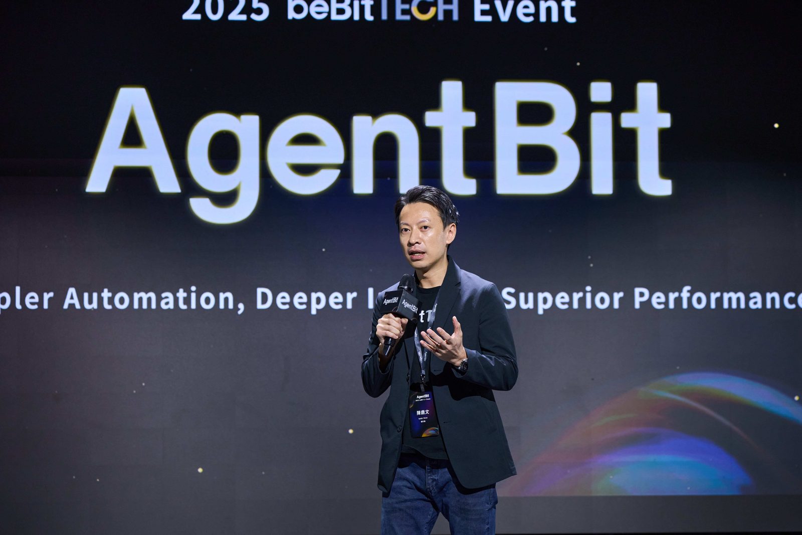AGENTBIT, the conversational agentic layer for OmniSegment
