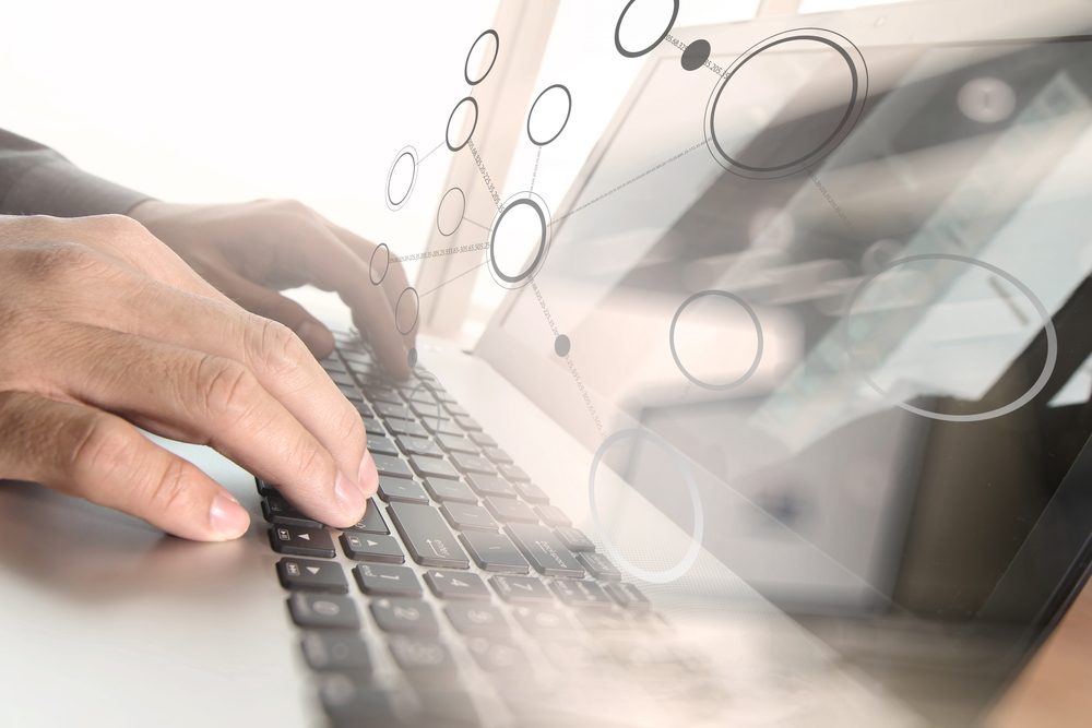 Marketplace vs Ecommerce: The Key Differences Explained